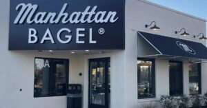 Manhattan Bagel Franchise reataurant Image